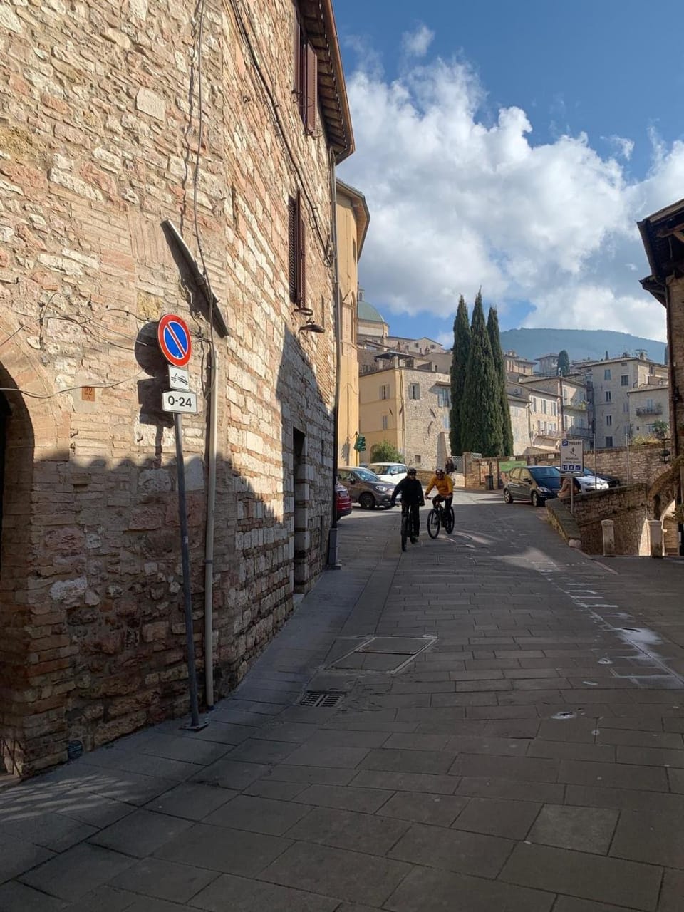 Neighbourhood, Street view