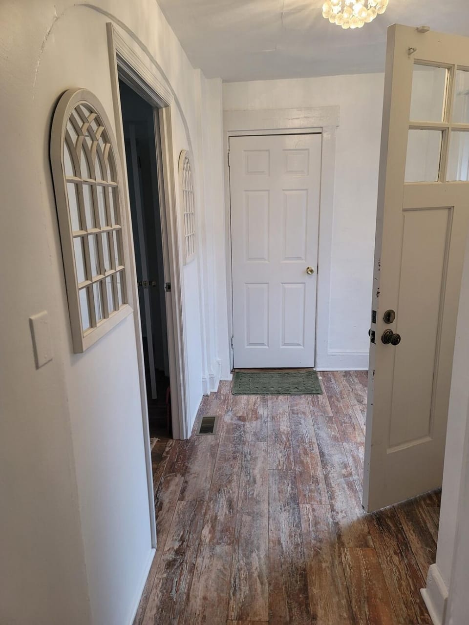 Two-Bedroom Home 25 min to NYC Free parking-UNIT-1 House in Leonia