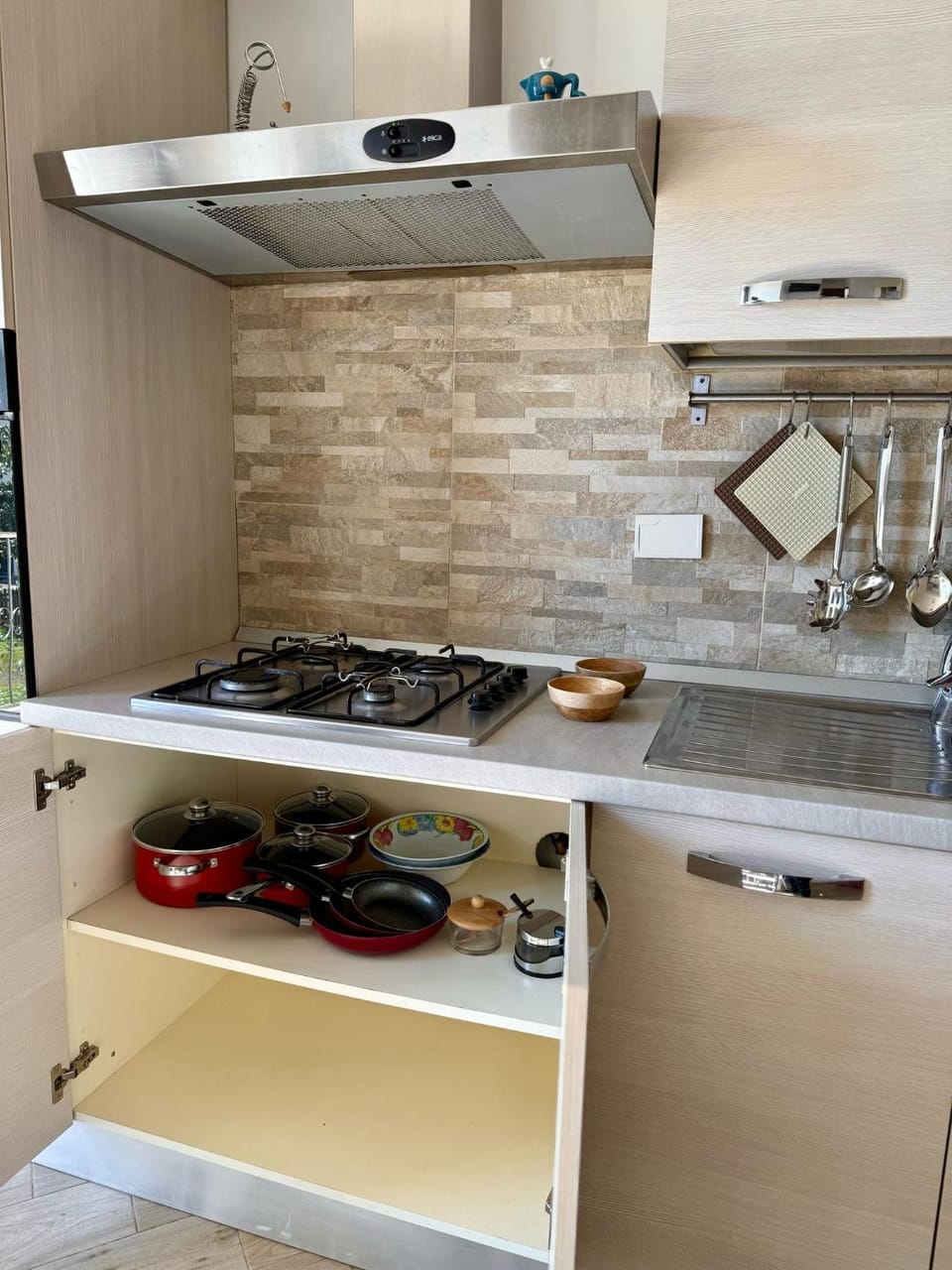 Kitchen or kitchenette, stove