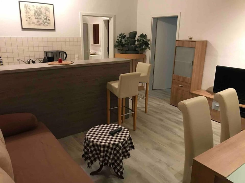 Modern apartment, Randneustadt with great connections Apartment in Dresden-Neustadt