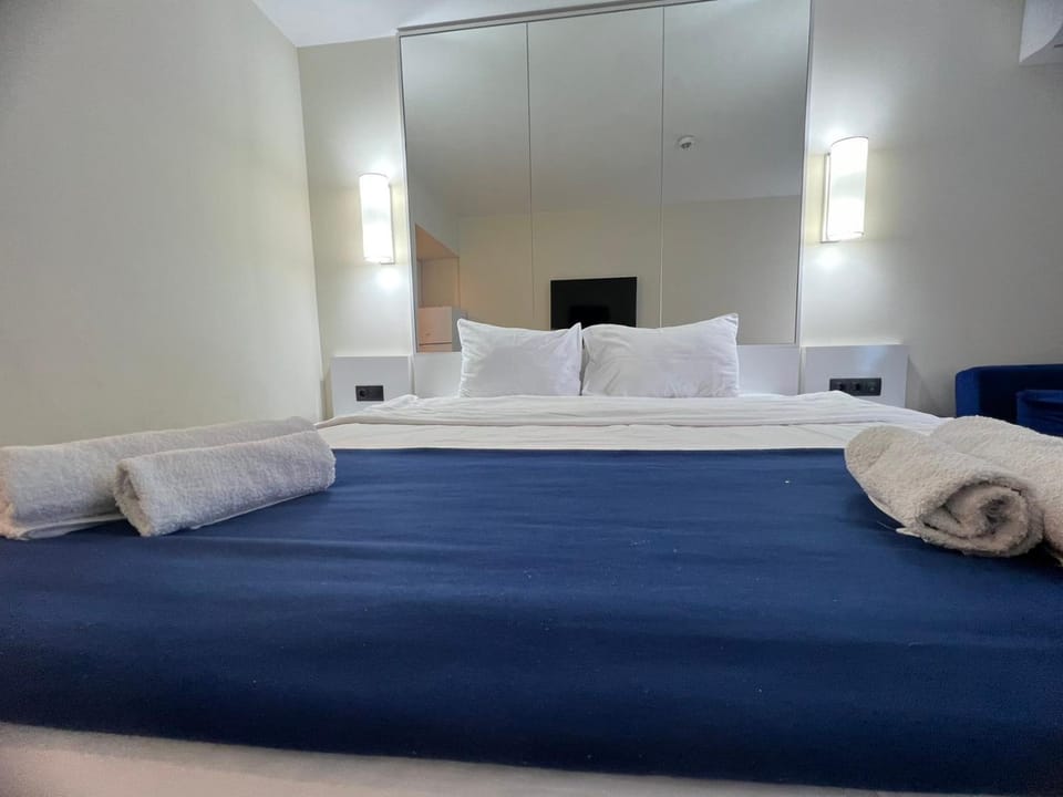 Bed, Photo of the whole room