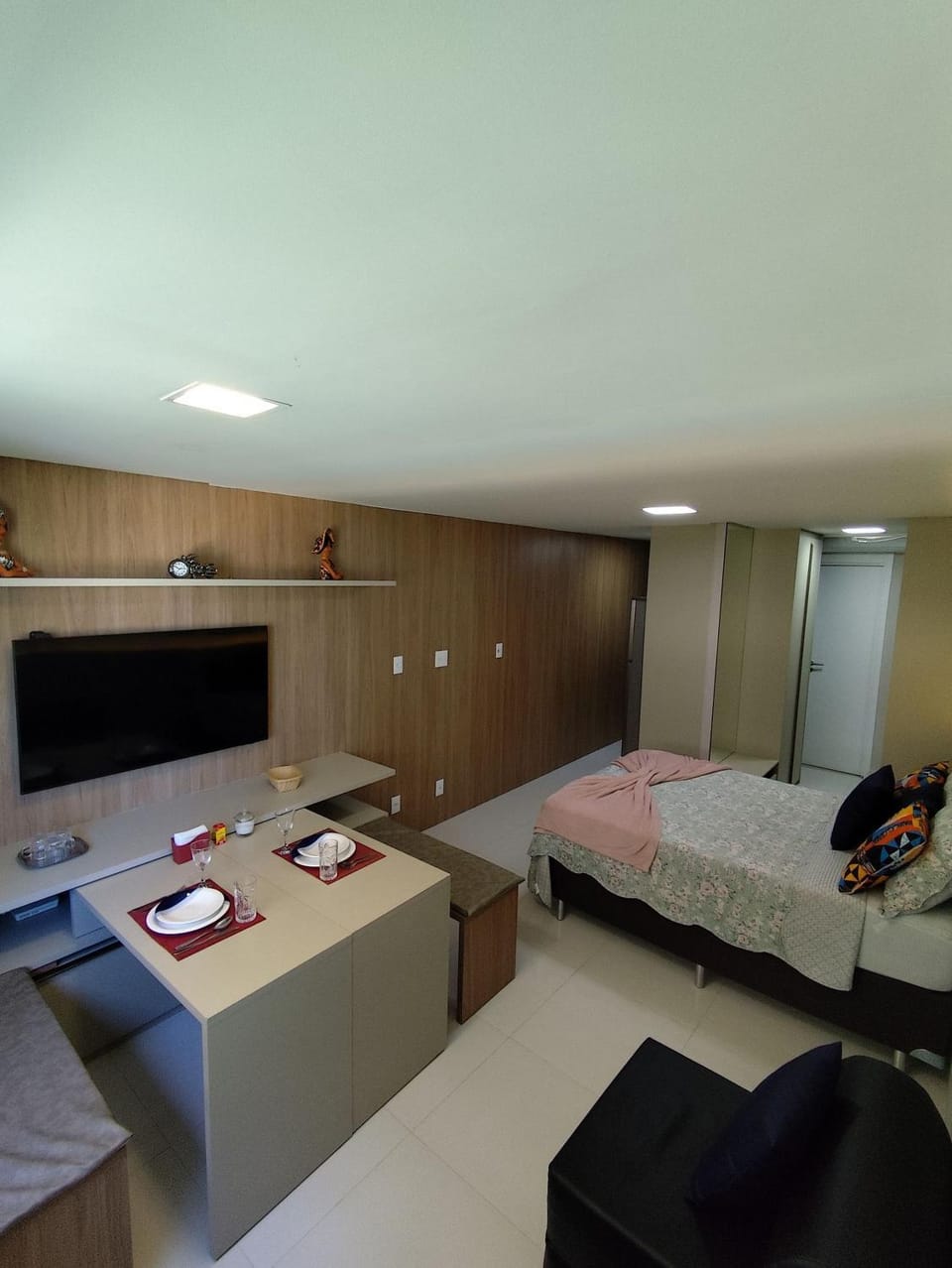 Photo of the whole room