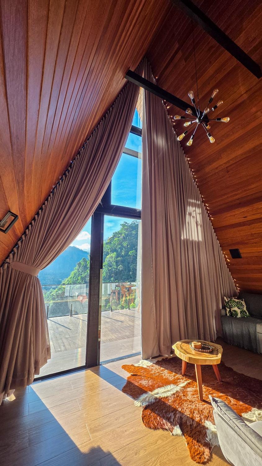 Cabana Meu Chalé em Santa Teresa a 8 km do Centro Chalet in State of Espírito Santo, Brazil