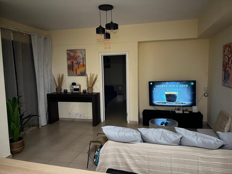 TV and multimedia, Photo of the whole room