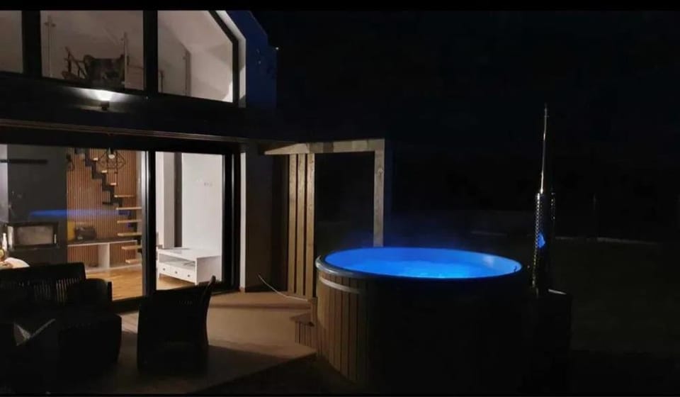 Hot Tub, Balcony/Terrace