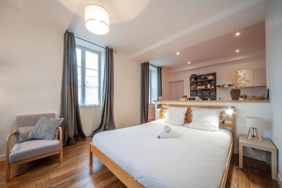 Le refuge citadin Apartment in Bourgogne-Franche-Comté