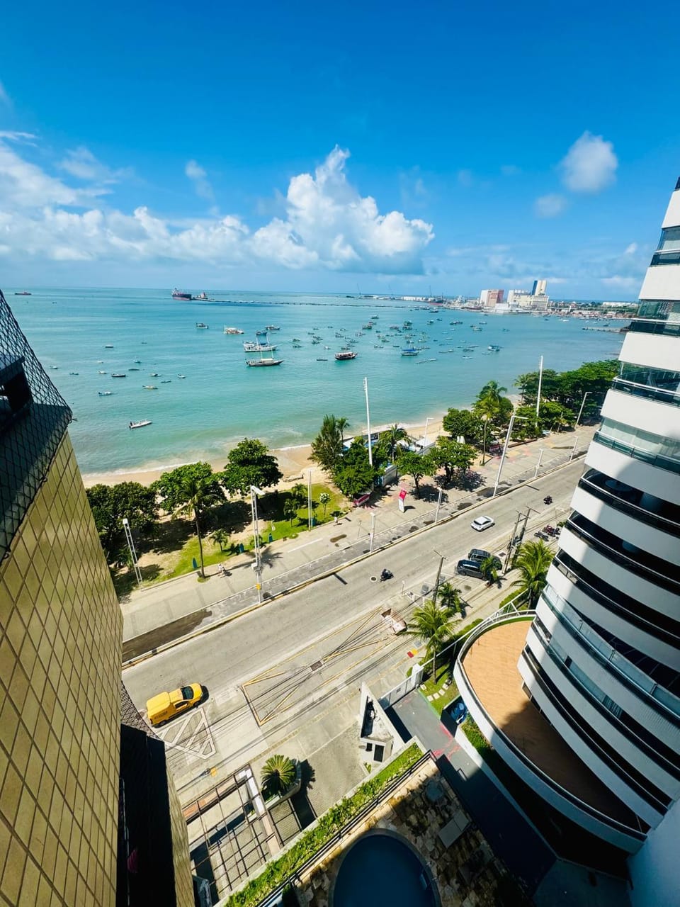 Property building, Sea view, Street view, Location