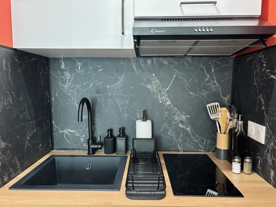 Kitchen or kitchenette, stove