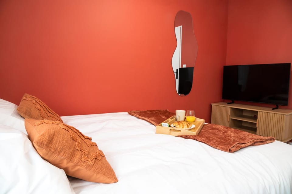 Bed, TV and multimedia