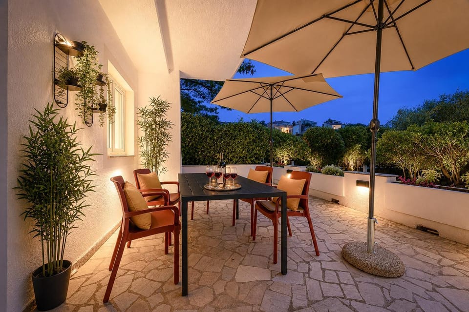 Night, Balcony/Terrace, Garden view