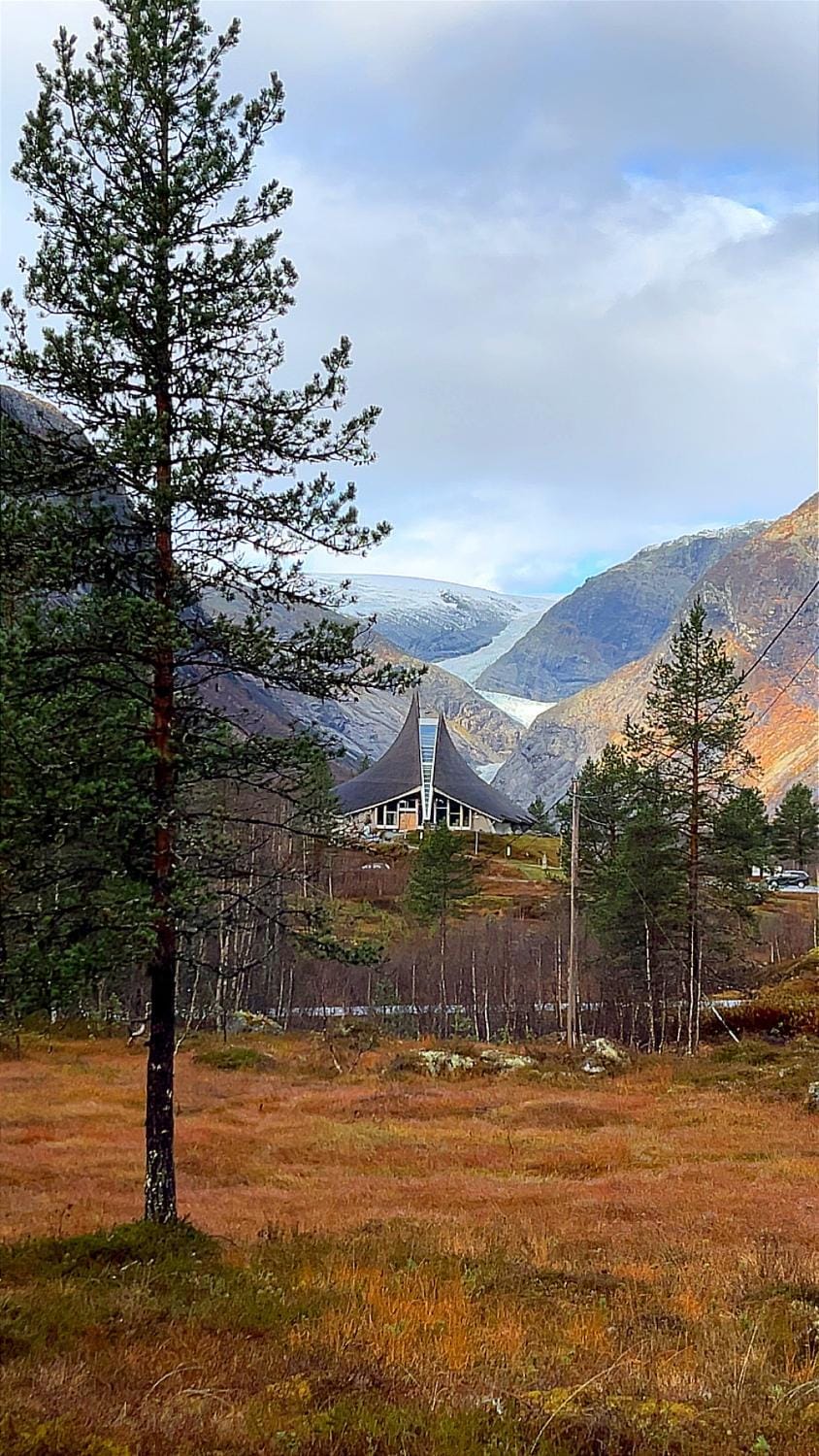 Nearby landmark, Day, Natural landscape, Mountain view