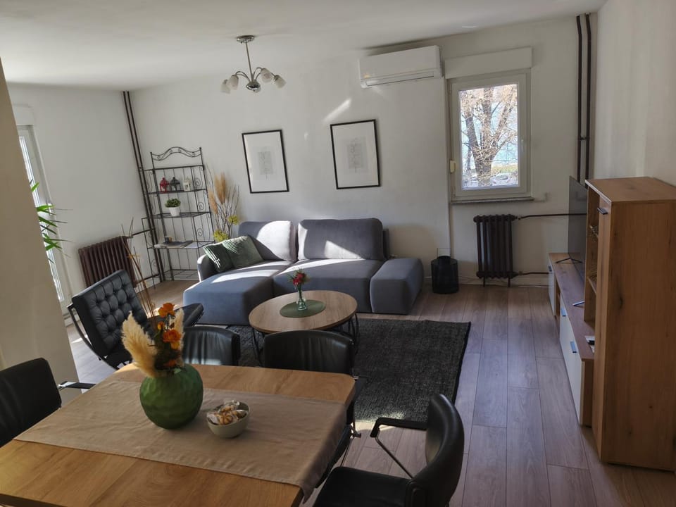 GREEN APARTMENT OSIJEK, self check in Apartment in Croatia