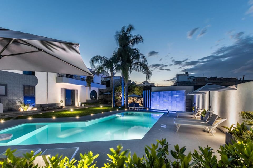 Villa Teocrito Piscina & Mare House in Avola