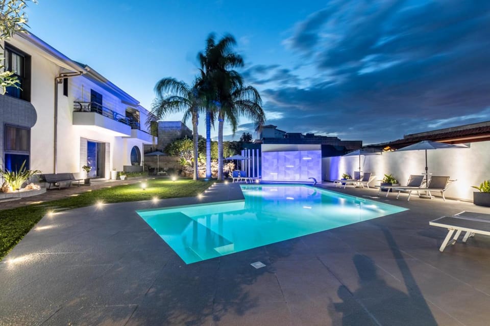 Villa Teocrito Piscina & Mare House in Avola