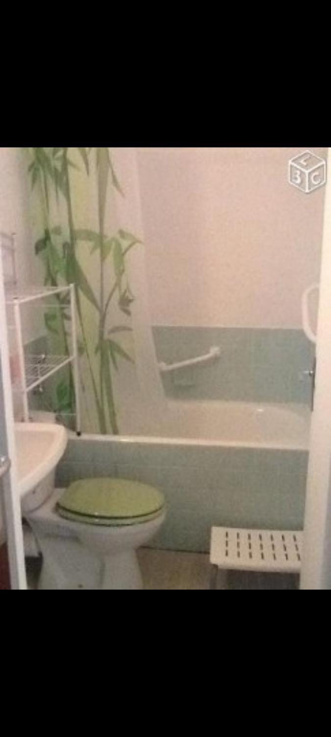 Appartement situé plein sud avec balcon Apartment in Bagnoles de l'Orne Normandie