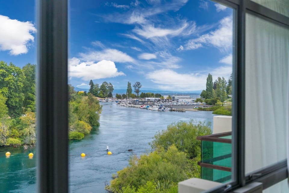 Nearby landmark, Day, Natural landscape, View (from property/room), Lake view, Mountain view, River view