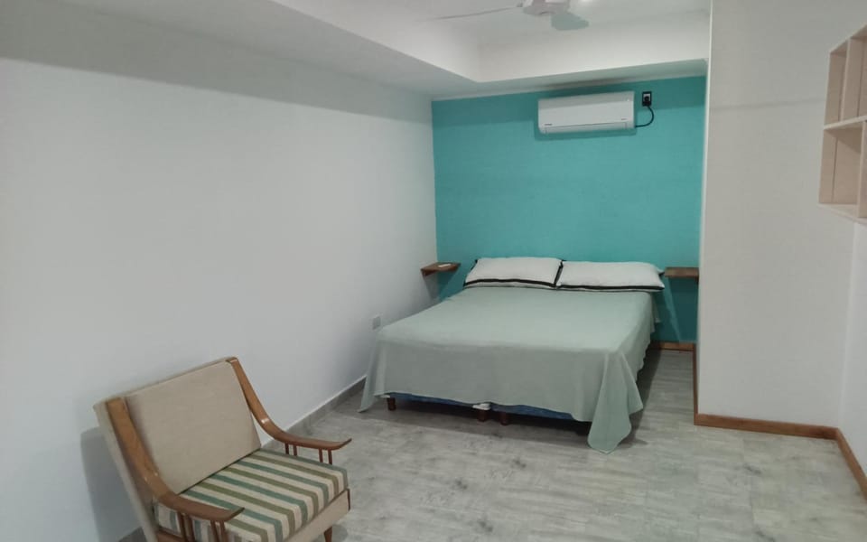 Bed, Photo of the whole room, Bedroom, air conditioner