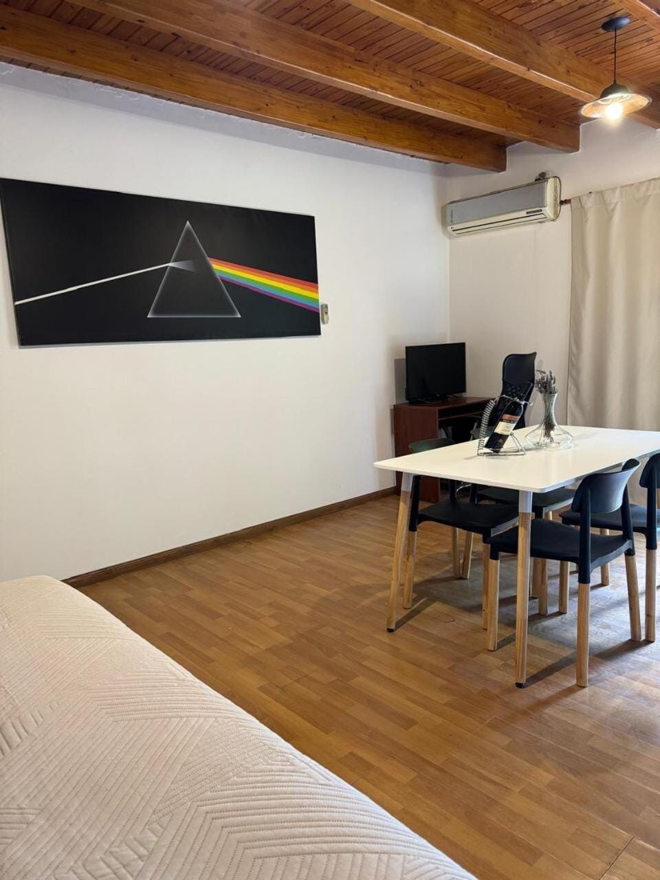 TV and multimedia, Dining area, air conditioner
