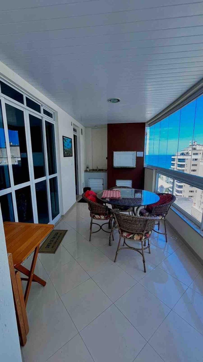 Ap 3 Quartos 150m do Mar no Coração da Meia Praia Apartment in Porto Belo