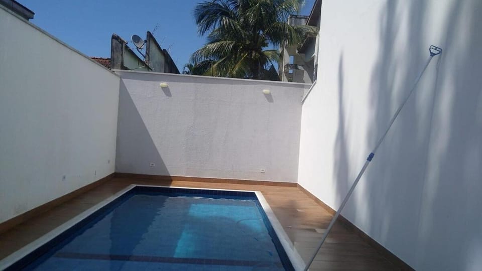 Casa Marê House in São Sebastião