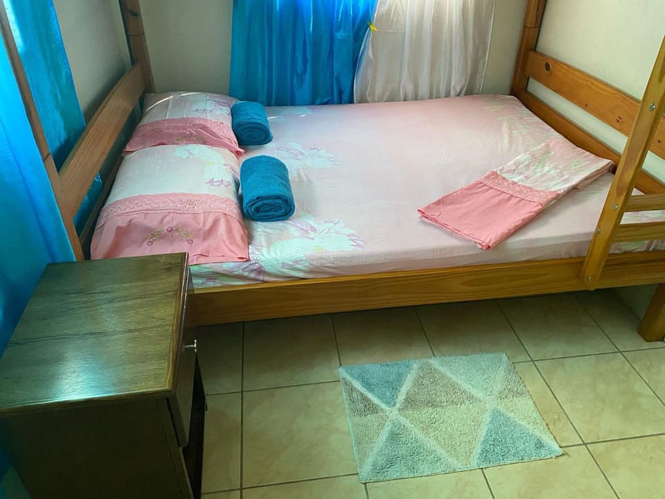 Bed, Bedroom, bunk bed