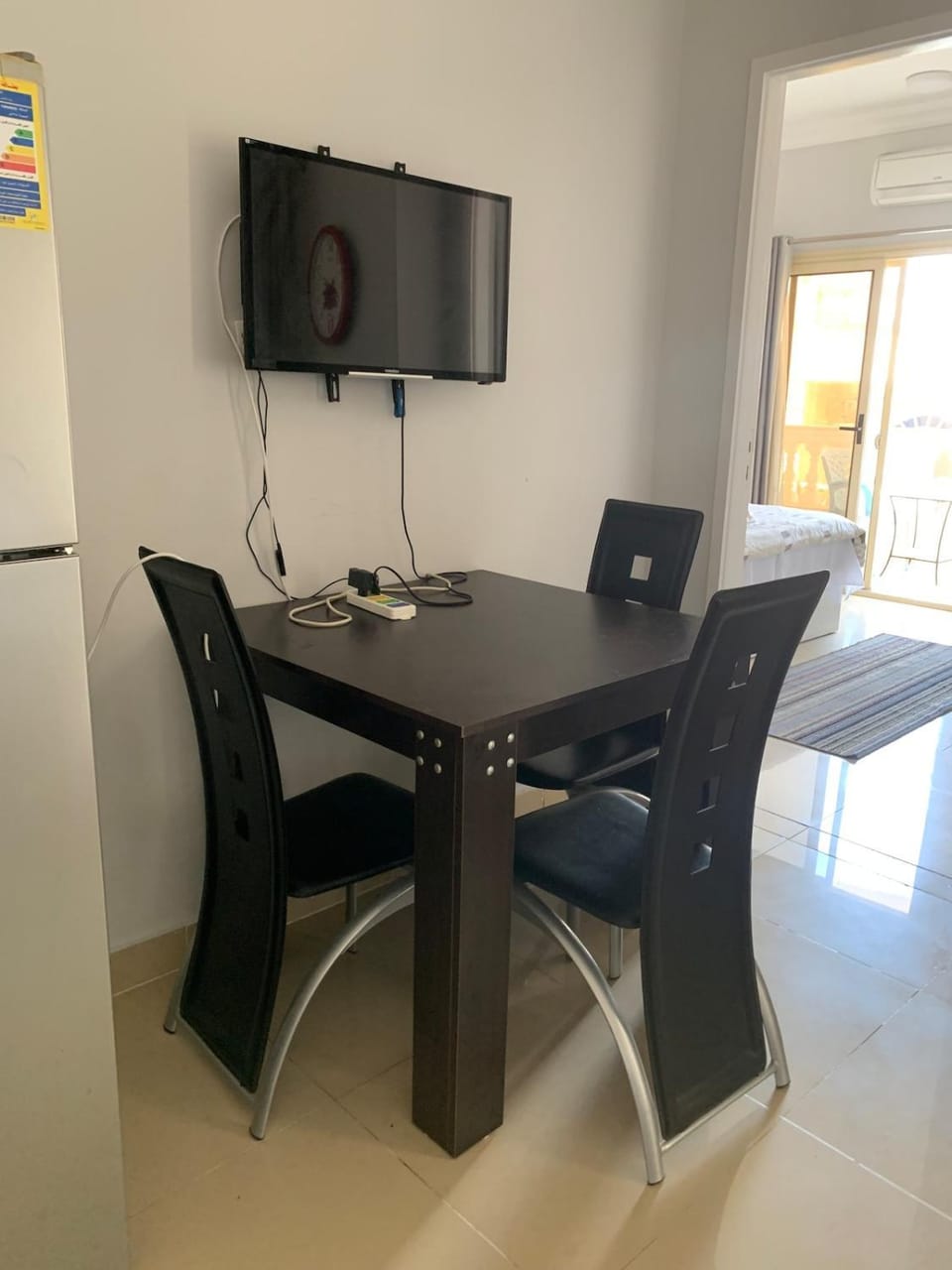 TV and multimedia, Dining area