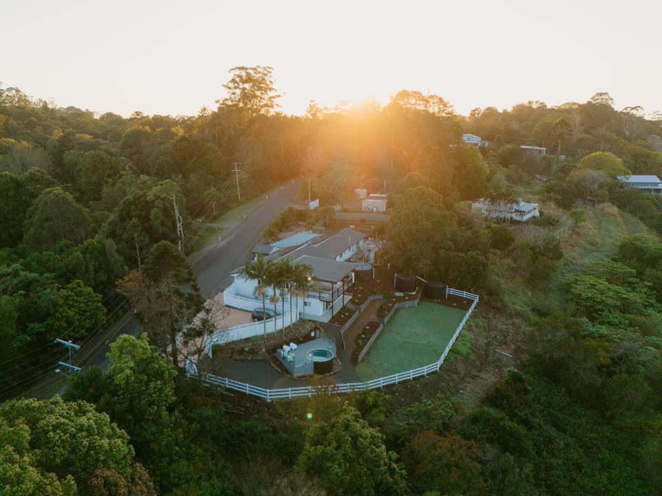 Bird's eye view, Sunrise