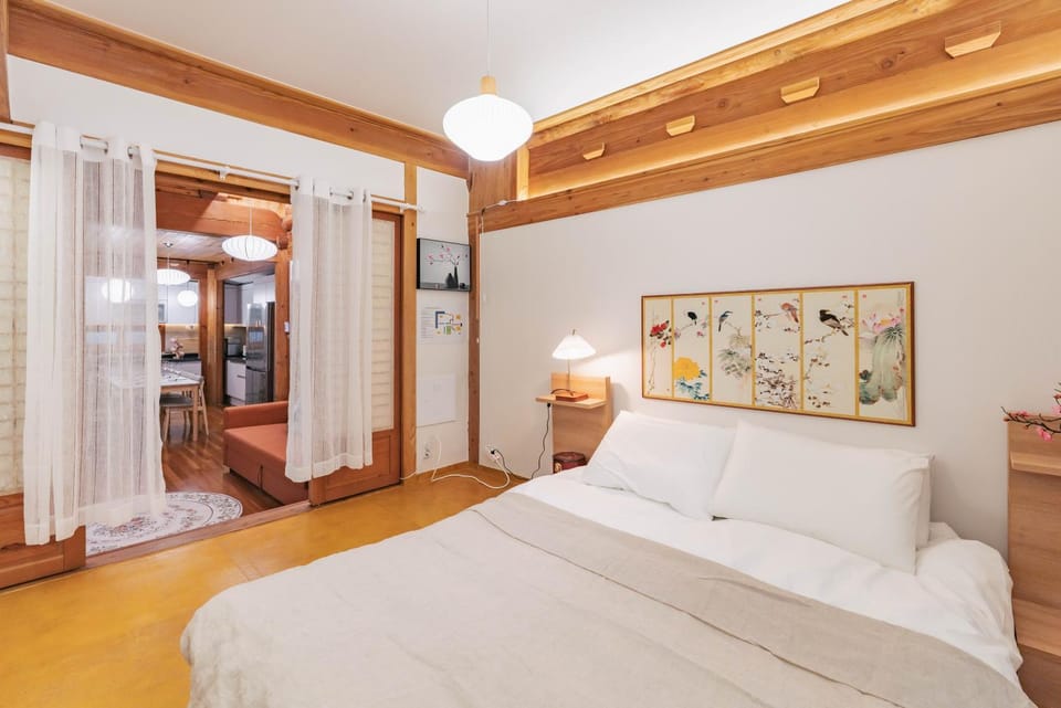 Traditional family Hanok, Moonlight Fragrance Villa in Seoul
