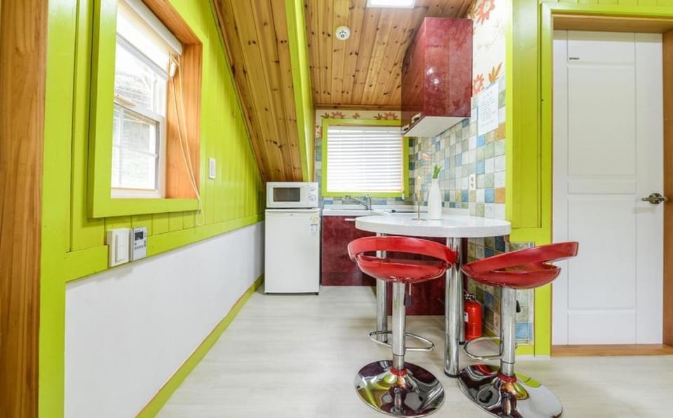 Gyeongju Magic Castle Pension Pets Friendly Bed and Breakfast in South Korea