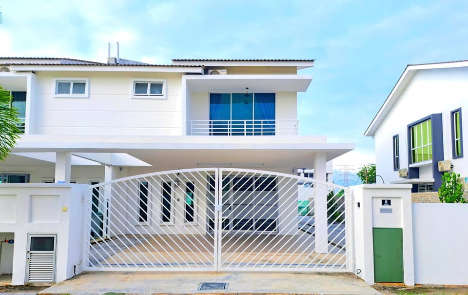 Property building, Balcony/Terrace