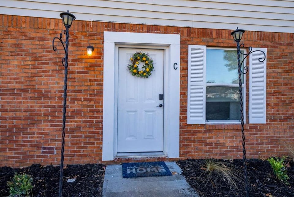 Chic & Modern 2BD Near CAE House in Cayce