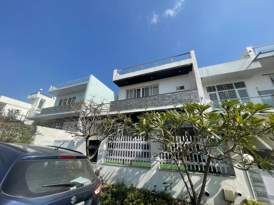 Luxurious Stunning 3bhk Modern Villa- viewtopia Villa in Dehradun
