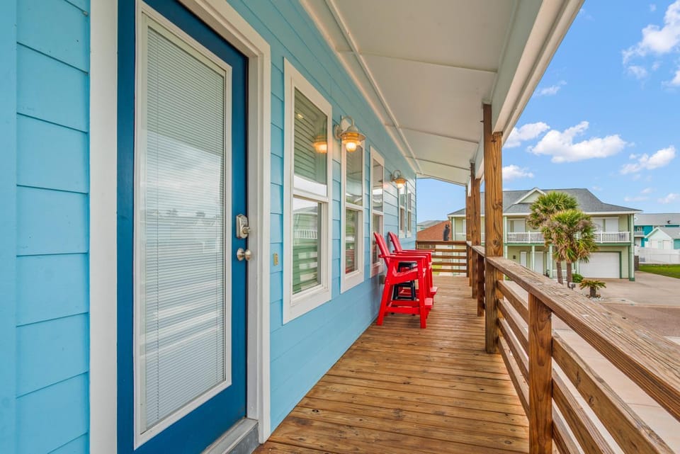 Why Knot Relax - Heated PRIVATE Pool Beach Gear Credit Included House in Fresno