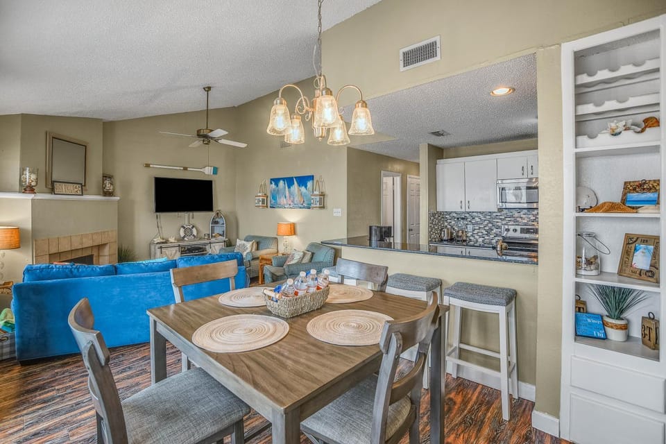 Spinnaker 317 - WATERFRONT BOAT SLIP House in North Padre Island