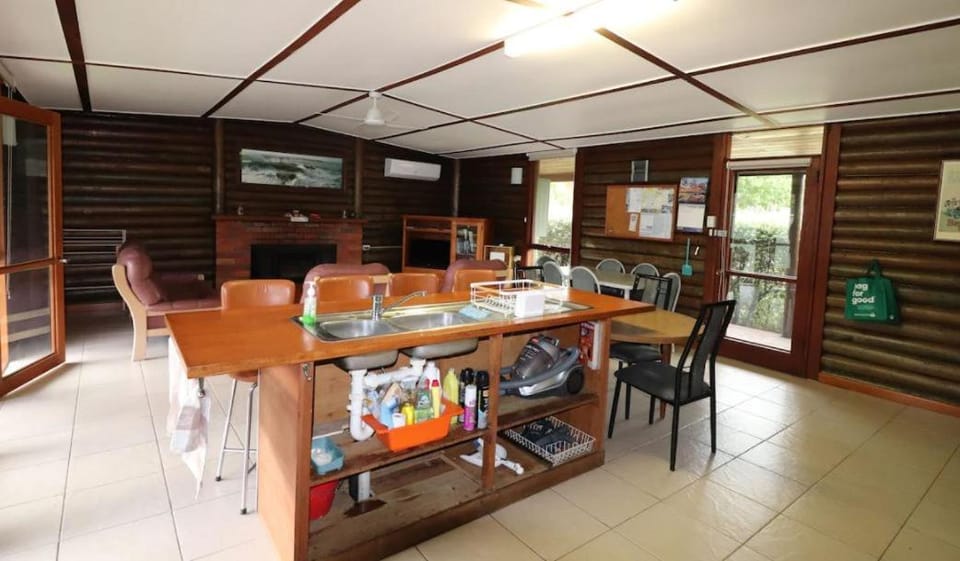 Short walk to beaches and town centre House in Mallacoota