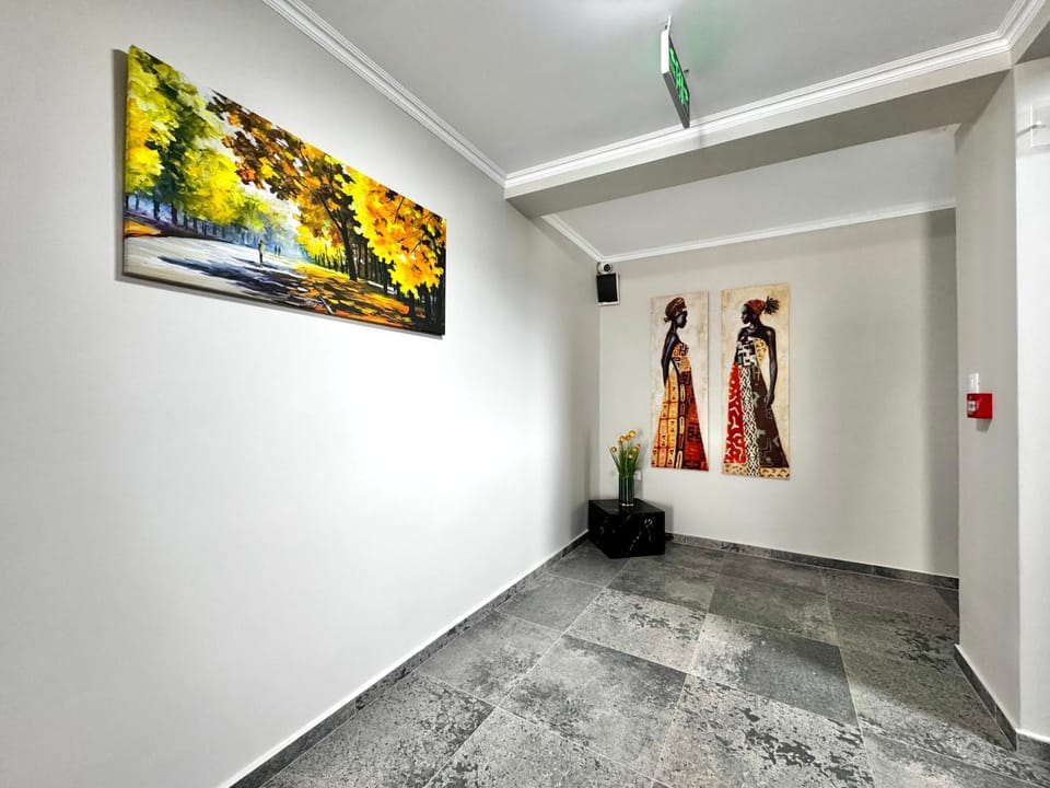 Lobby or reception, Decorative detail