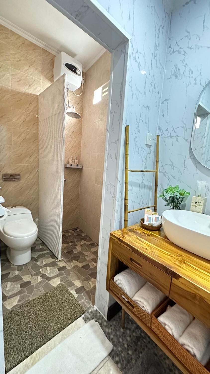 Kubu Dimel Suites Home Bed and Breakfast in Kuta Selatan