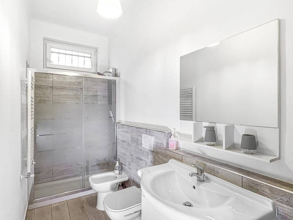 Shower, Toilet, Bathroom, bidet