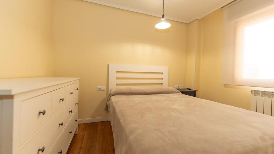Cozy apartment in downtown Somo Apartment in Cantabria