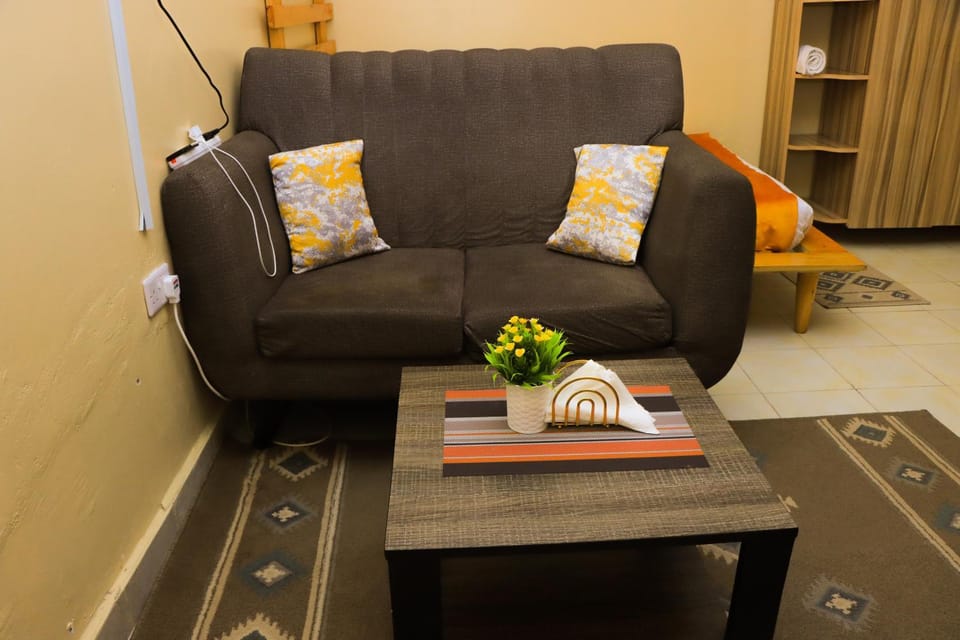 WINNIE'S BNBs Naivasha, Studios and One Bedrooms Apartment in Kenya