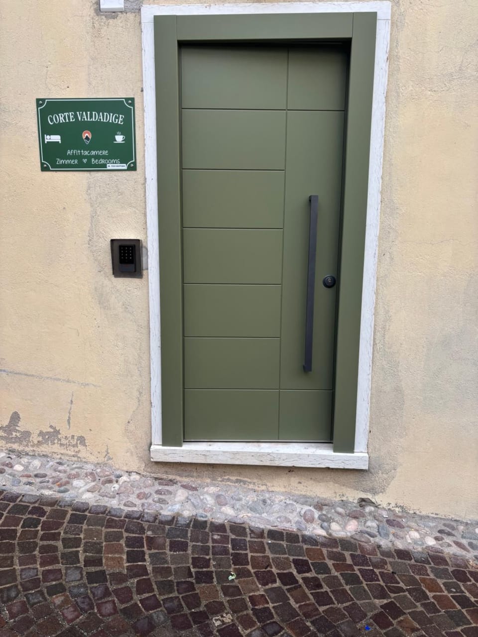 Property building, Internal: Not applicable to any particular room