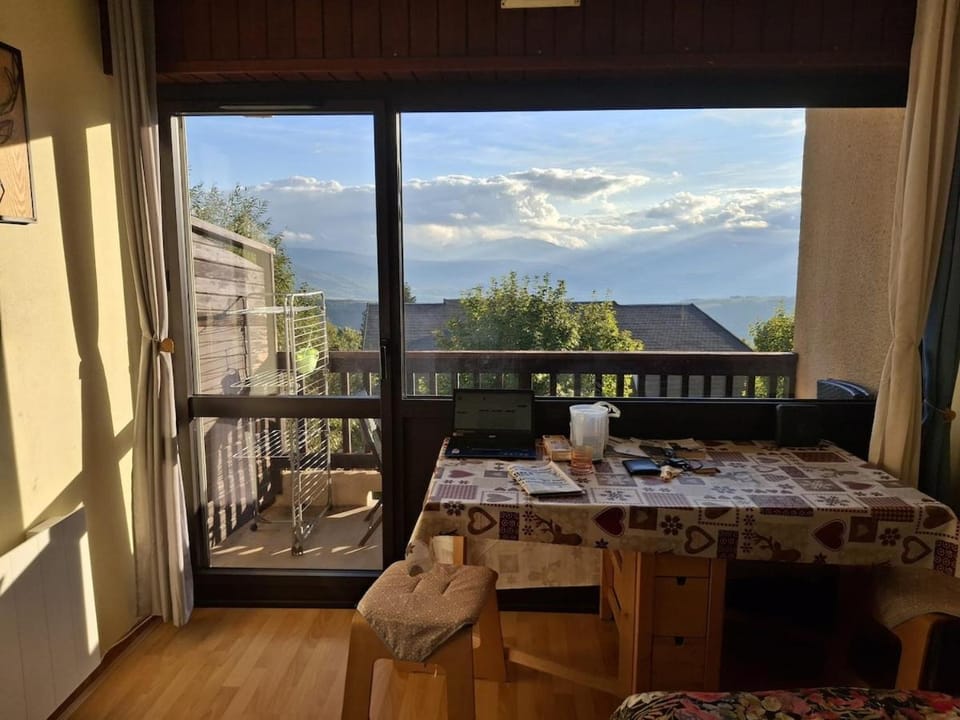 Studio avec vue et wifi with terrace Apartment in Bolquère