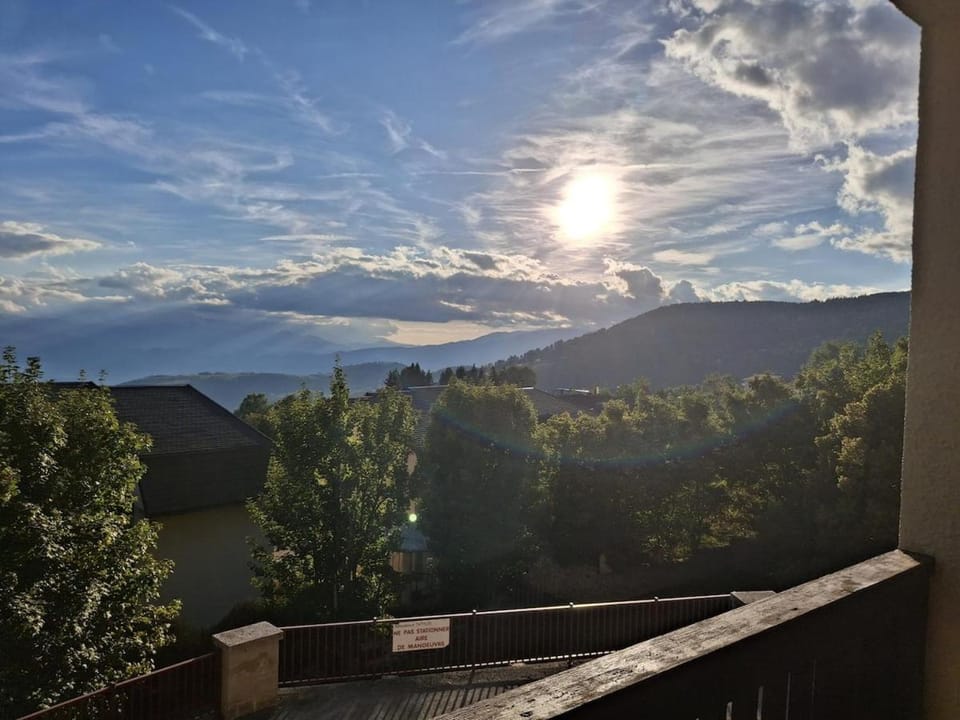 Studio avec vue et wifi with terrace Apartment in Bolquère