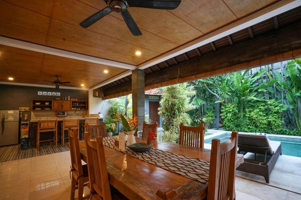 Dining area, Garden view, kitchen