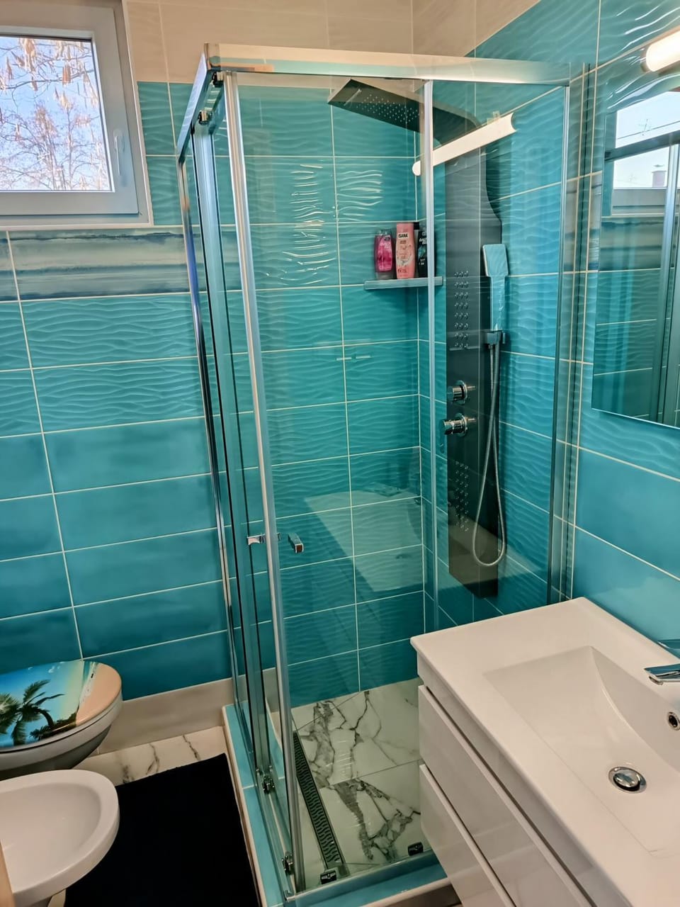 Shower, Toilet, Bathroom