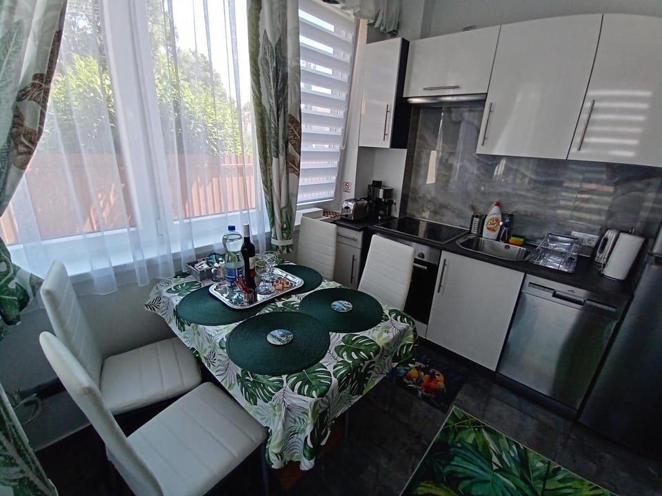 Kitchen or kitchenette, Living room, Dining area, dishwasher, oven, stove