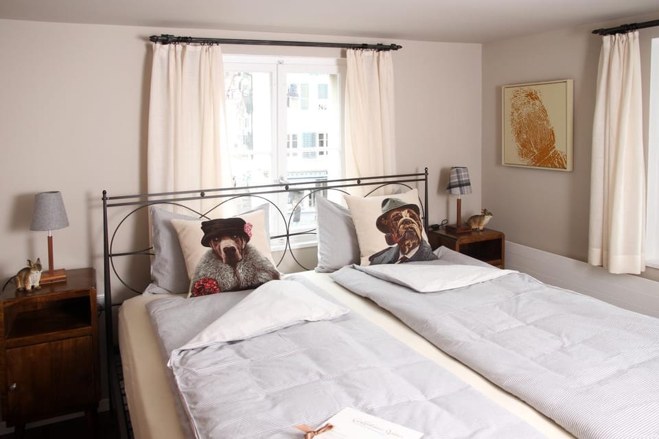 Bed, Photo of the whole room