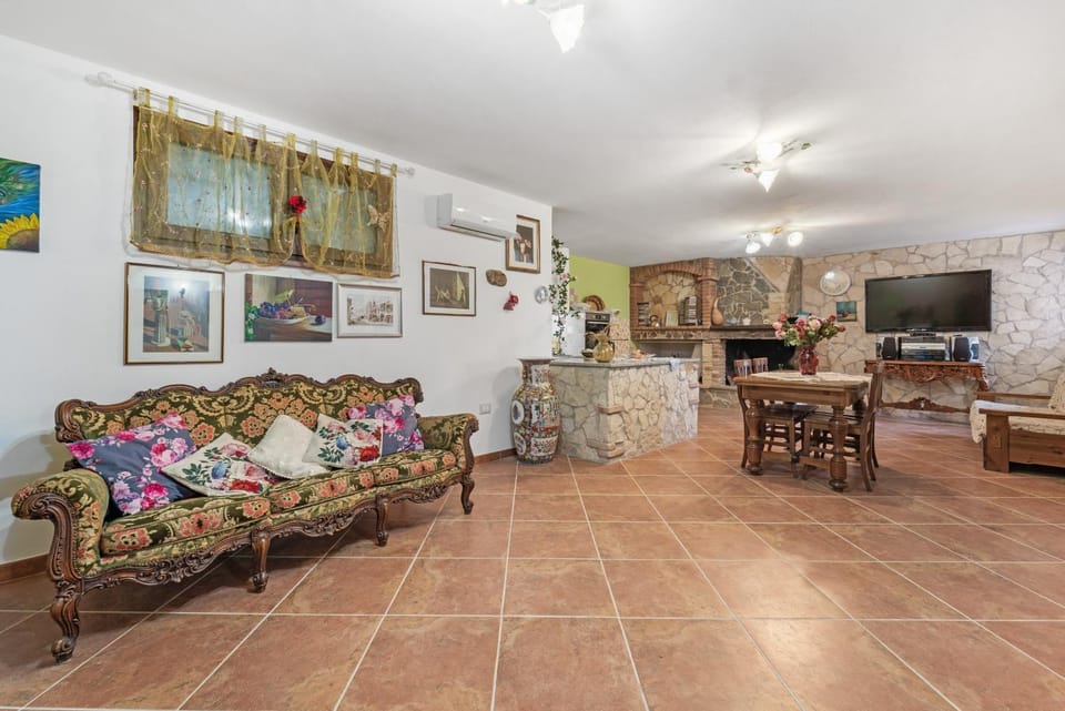 Property building, Living room