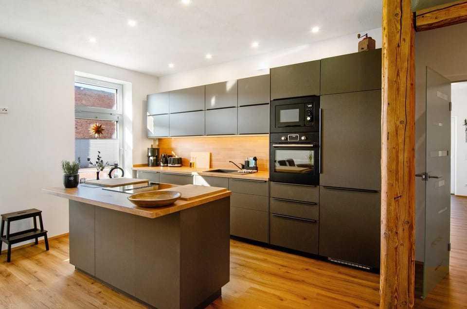 Kitchen or kitchenette, Living room