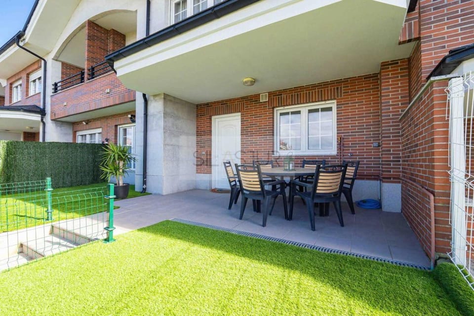 Mirador de Áviles By Silastur House in Aviles